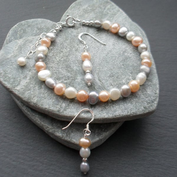  Freshwater Pearl Sterling Silver Bracelet and Earrings