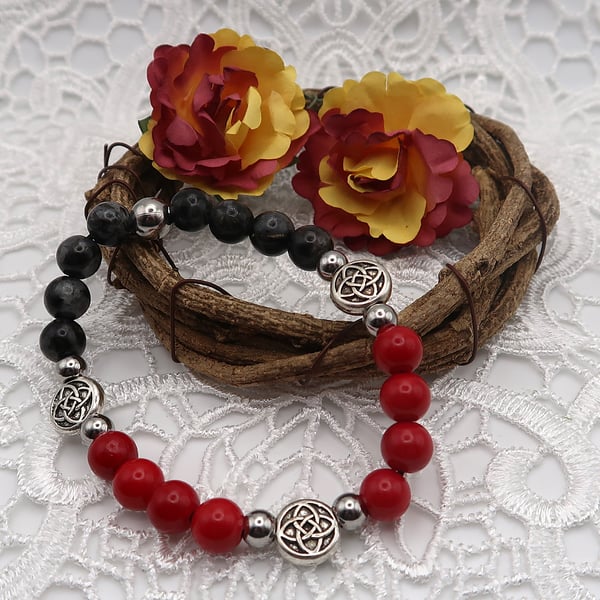 Unisex Labradorite and Red Jade Elasticated Bracelet.
