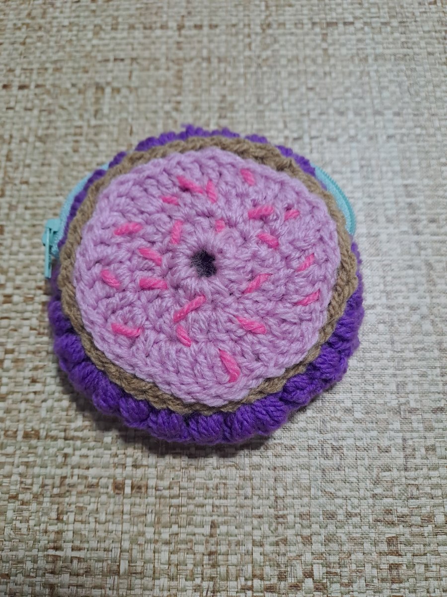Doughnut crochet purse