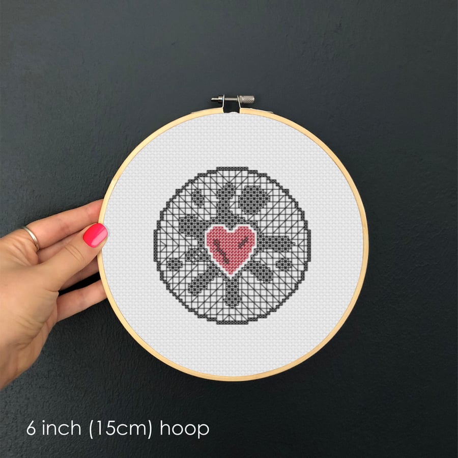 Blackwork Jammy Biscuit Embroidery Chart: 4-inch PDF Pattern