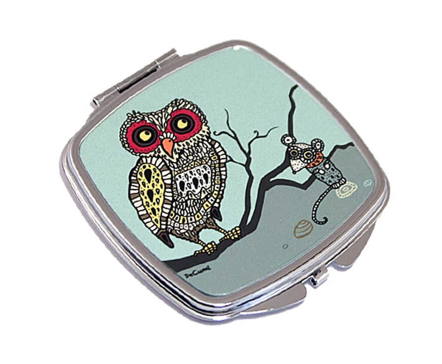 Compact Mirror for pocket or handbag, gift for teacher or owl lovers. M16