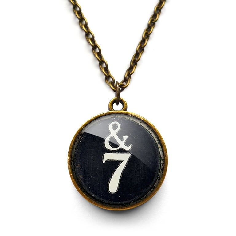 &7 Typewriter Key Necklace (DJ01)