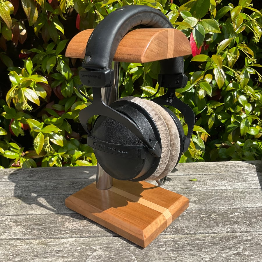 Headphone Stand (HS4)