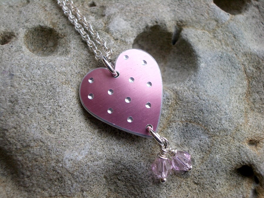 Heart pendant necklace in pale pink - Folksy