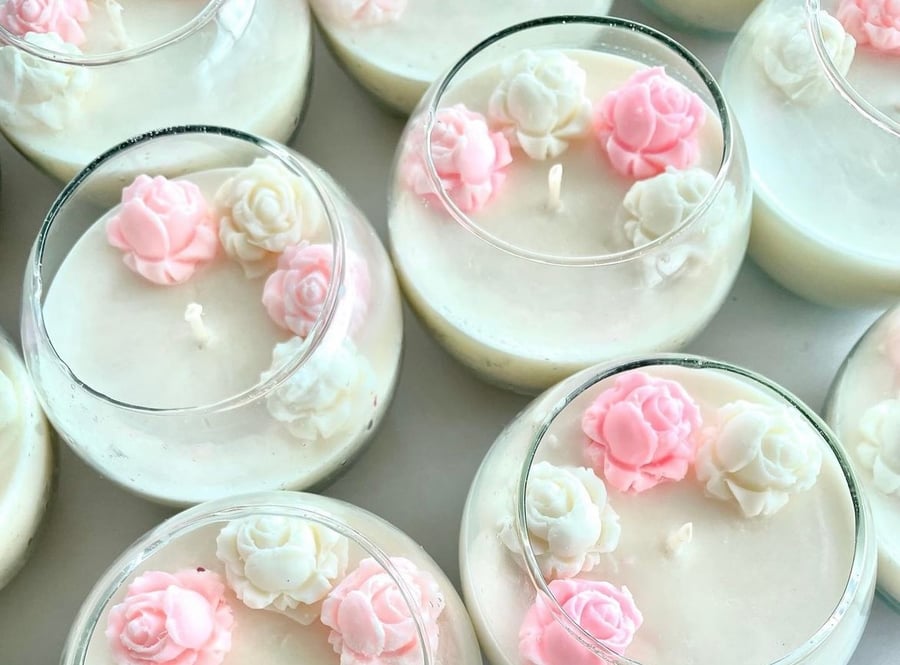 The Pretty Handcrafted Soy Candle 