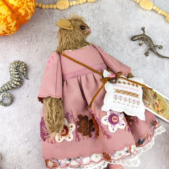 Ardusa, An Embroidered Mohair Mouse