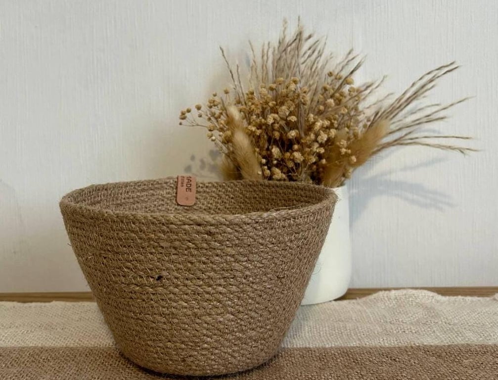 Handmade natural Jute Bowl Rustic Natural Storage Basket Cone