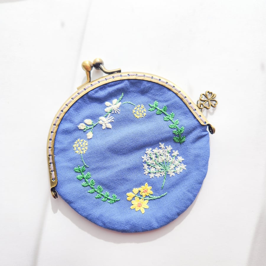 Embroidered Coin Purse, Small Clasp Pouch for Coins or Little Items