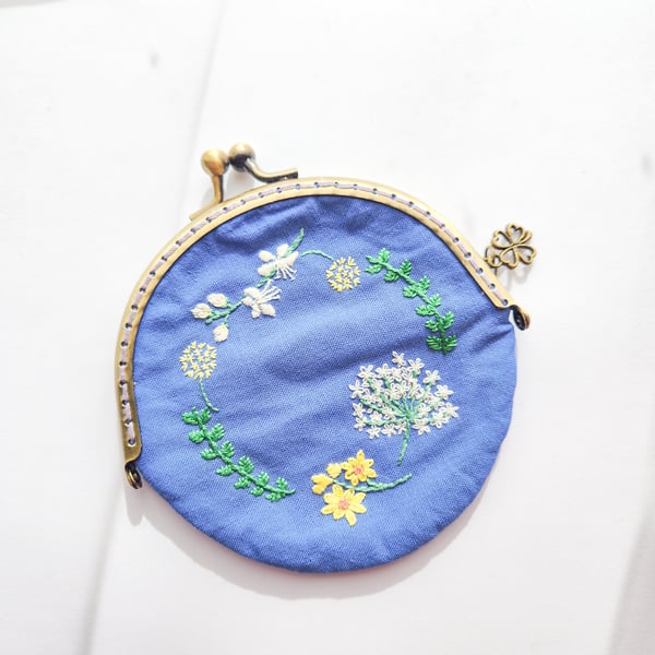 Embroidered Coin Purse, Small Clasp Pouch for Coins or Little Items