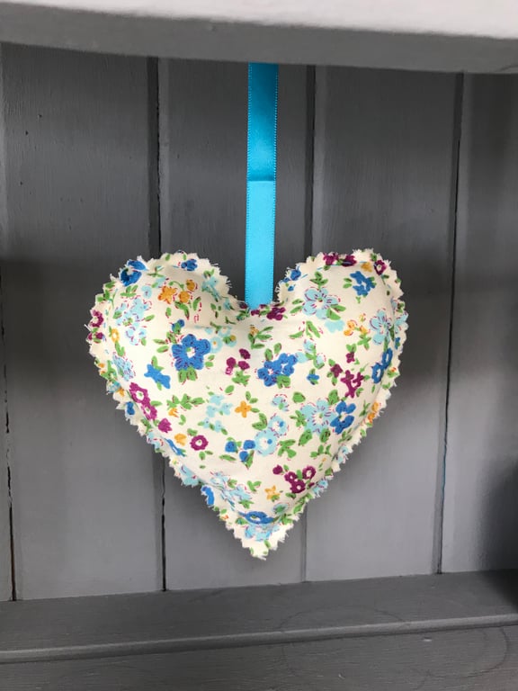 Fabric Heart. (172)