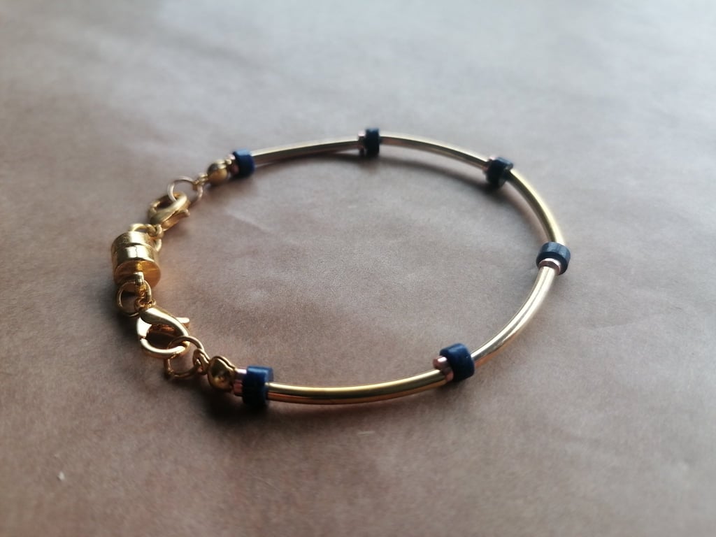 Lapis Lazuli, compass bracelet. Gold and rose. 
