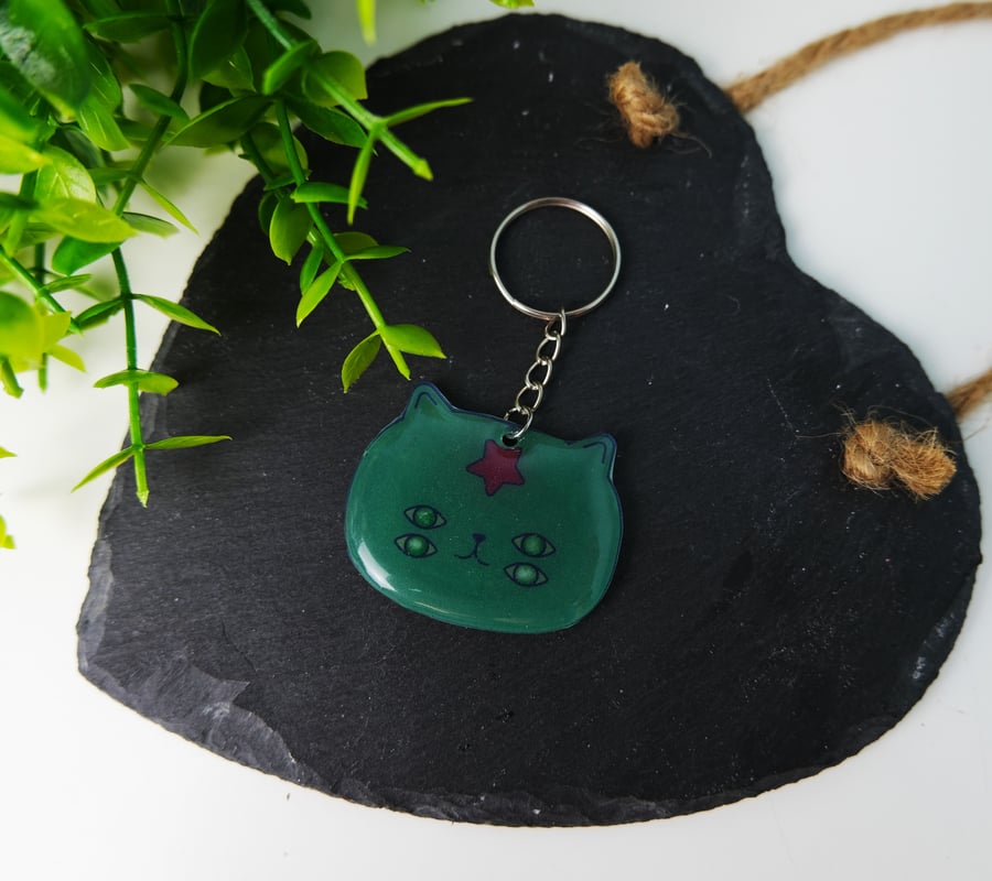 Mystic Cat Resin Keyring With Glow In The Dark Features