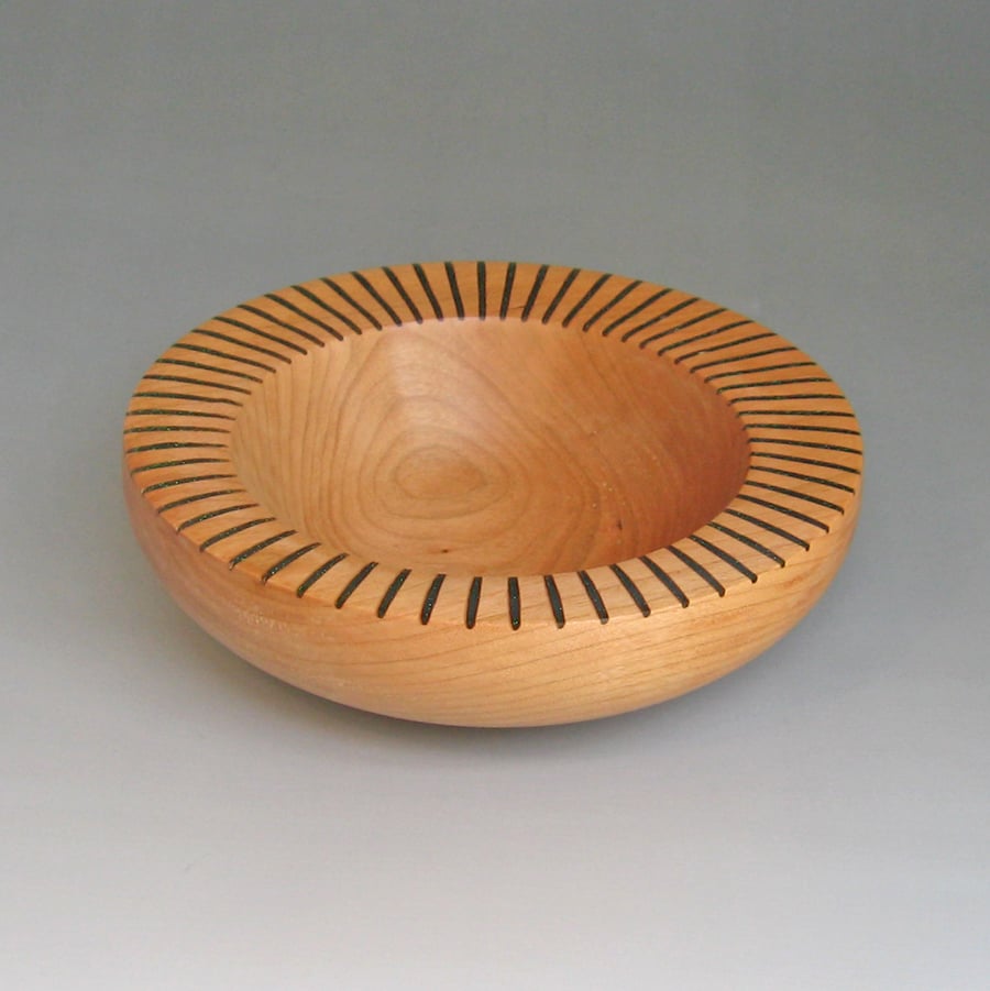 Fluted cherry bowl