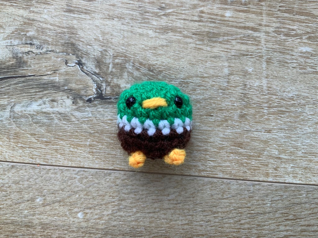 Mini crochet duck