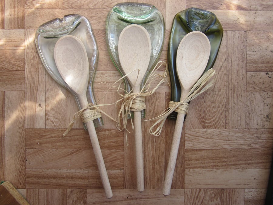 Recycled glass bottle spoon rest