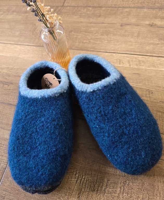 Handmade felted slippers size 5-6 
