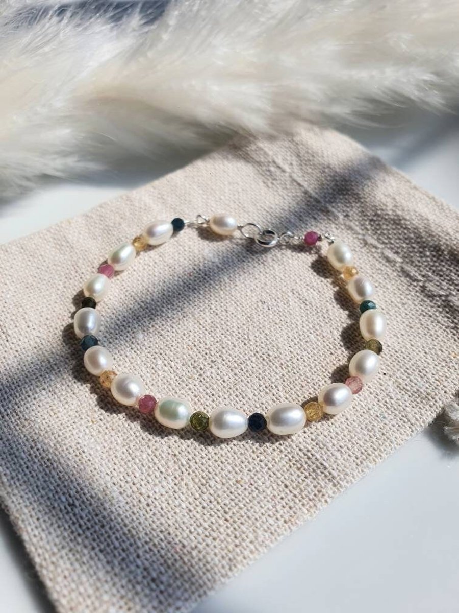 Tourmaline gemstone and freshwater pearl beaded bracelet, October birthstone