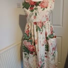 Country cottage style apron 