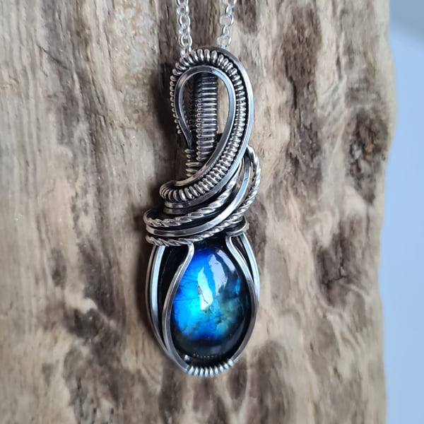 Handmade 925 Silver & Natural Blue Labradorite Necklace Pendant & Chain Gift 