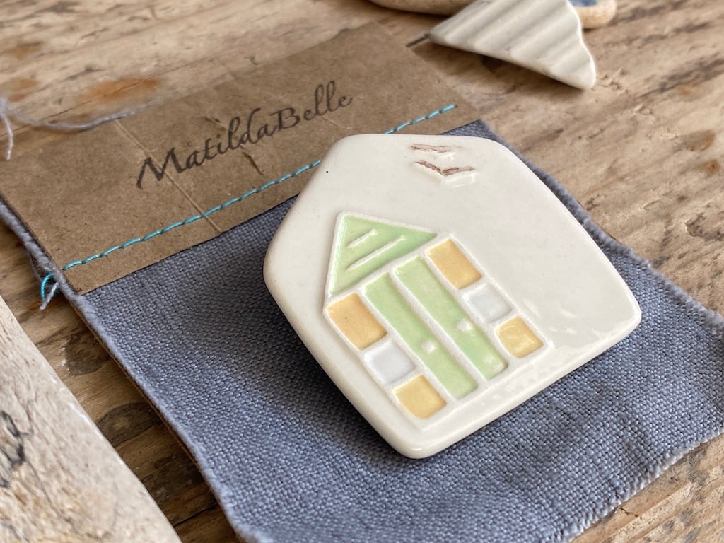 Brooch handmade ceramic Beach Hut