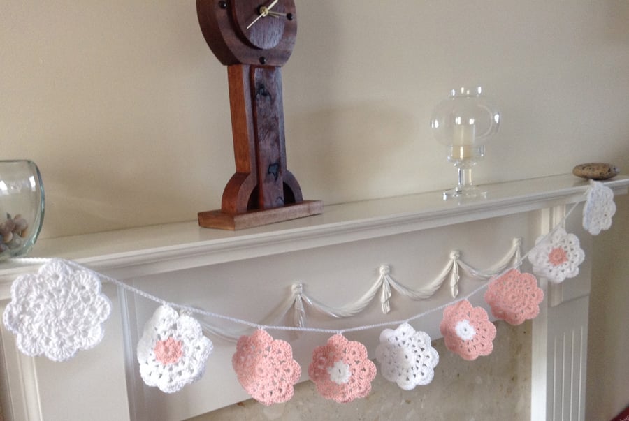 Crocheted Flower Garland in Pink & White