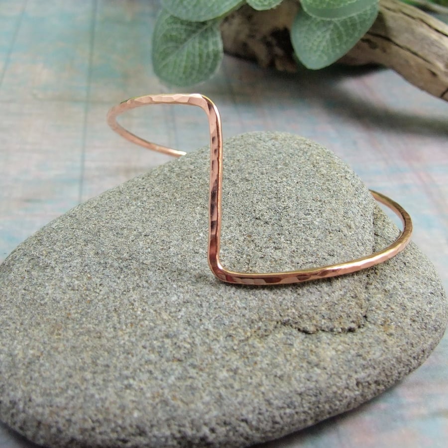 Copper Asymmetric Design. Size Medium to Large 21cm Circumference