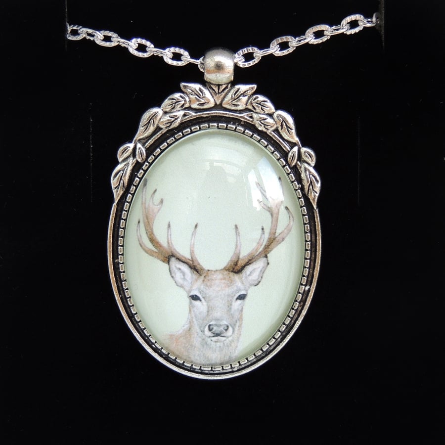Deer Pendant Necklace - Silver Leaf Style