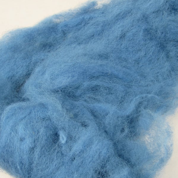 10g Naturally Dyed Indigo Blue Llanwenog Felting Wool