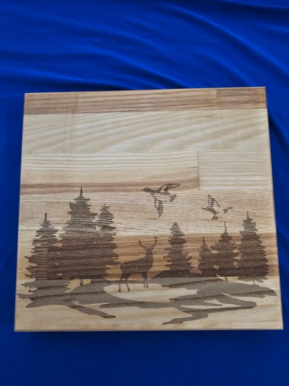 Oak chopping board with hunting design laser engraved
