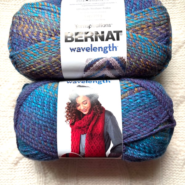 2 Balls x 140g Bernat Wavelength Yarn : colour Violet : Acrylic Yarn