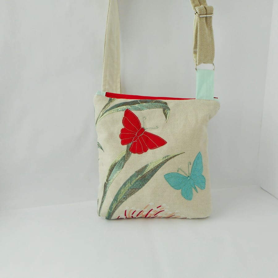 Linen and silk crossbody bag with zipped fastening and butterflies