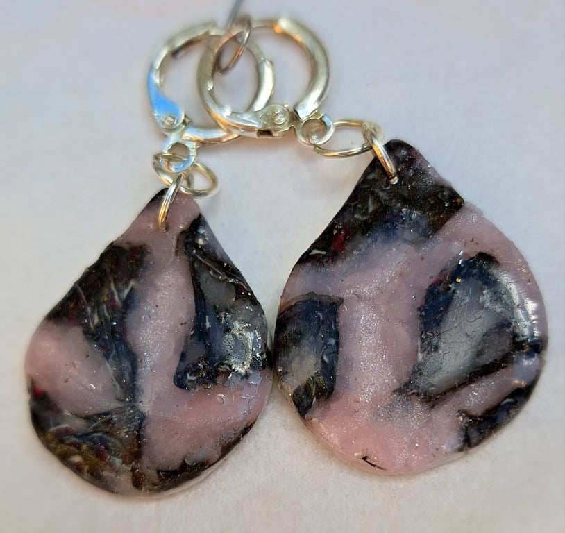 Earrings shimmery rose pink, black, silver teardrops