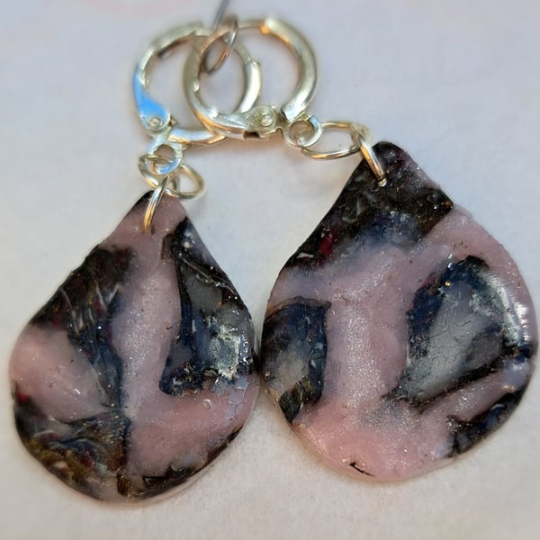 Earrings shimmery rose pink, black, silver teardrops