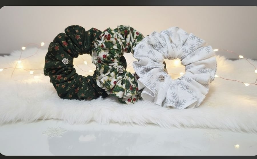 Christmas Forest Scrunchie Set – Handmade Luxury Hair Accessories in Green, Whit