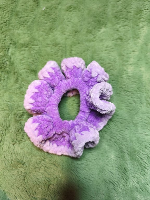 Lilac with Parma Violet Trim Medium Scrunchies Hair Tie