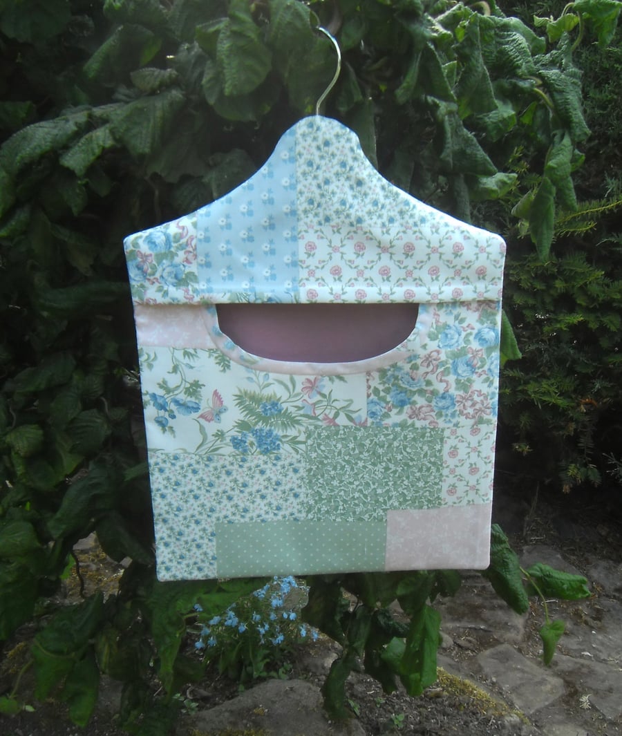 Peg bag in mock patchwork fabric clothes pins bag