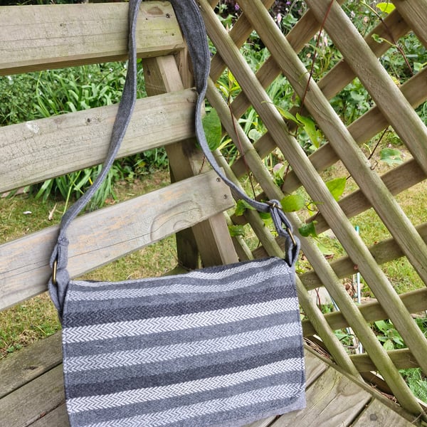Gorgeous grey wool mix messenger bag