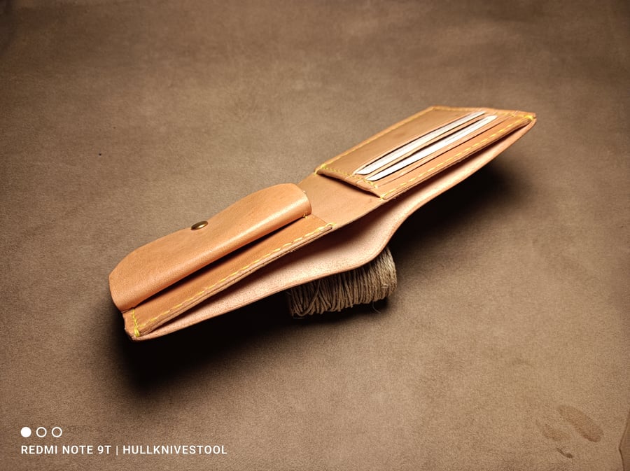 Natural Colour Leather Bifold Wallet 