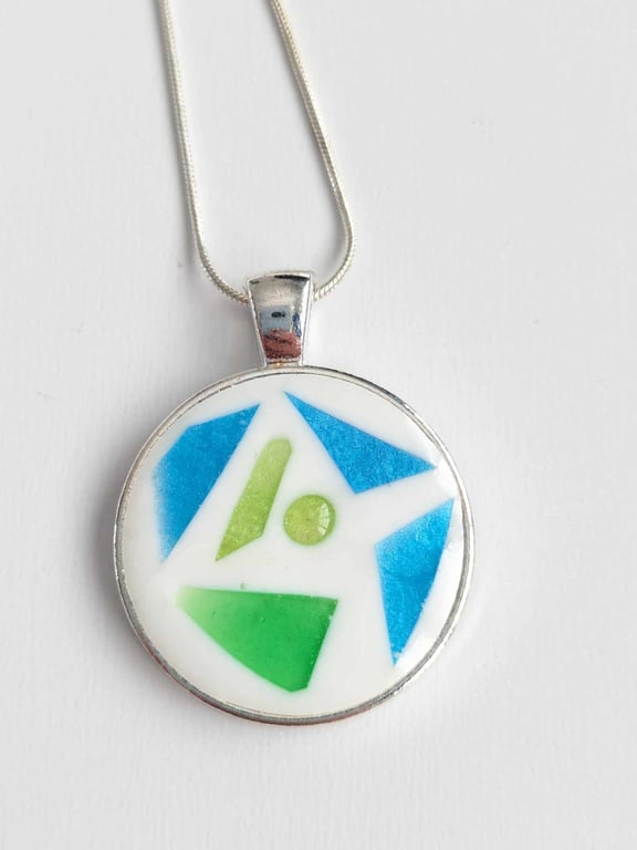 Round Resin Pendant With Mosaic Effect