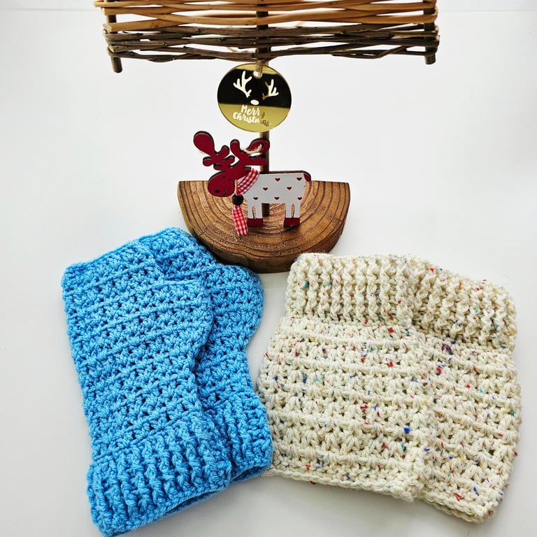 Gift Set - Hiking Mitts & Beret Hat, Blue & Cream