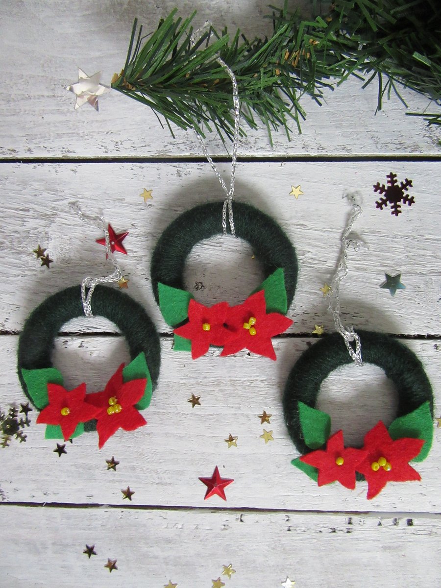 Christmas tree decorations, poinsettia wreaths, mini wreaths, Christmas wreath