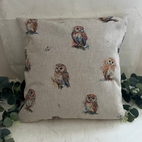 Square Cushion in an owl cotton rich linen fabric - Home Decor