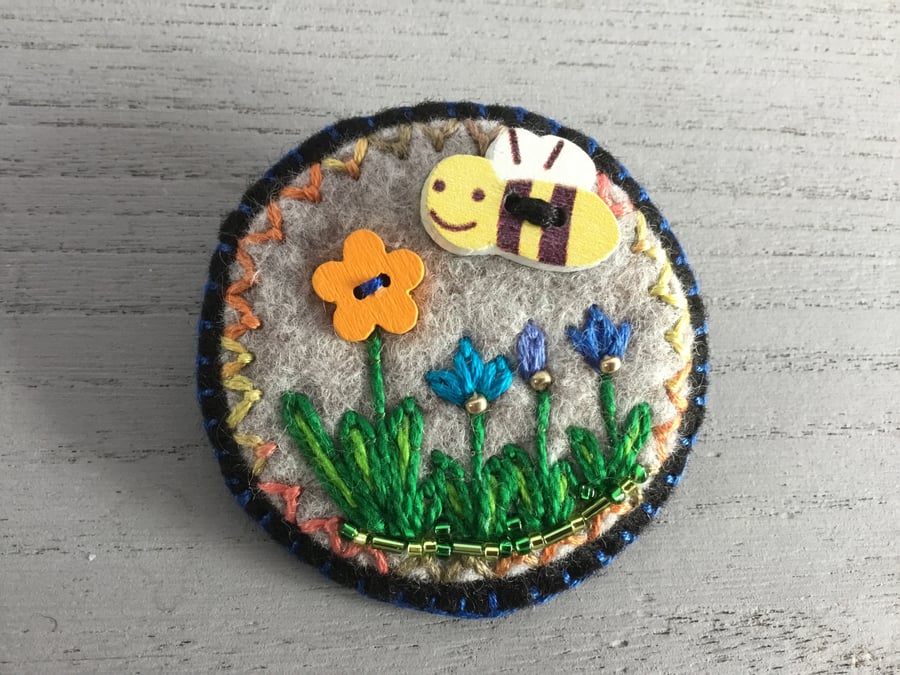 Hand Embroidered Bee - Happy Brooch