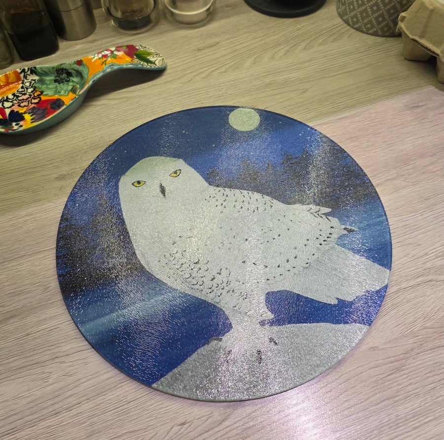 Snowy Owl Glass Chopping Board