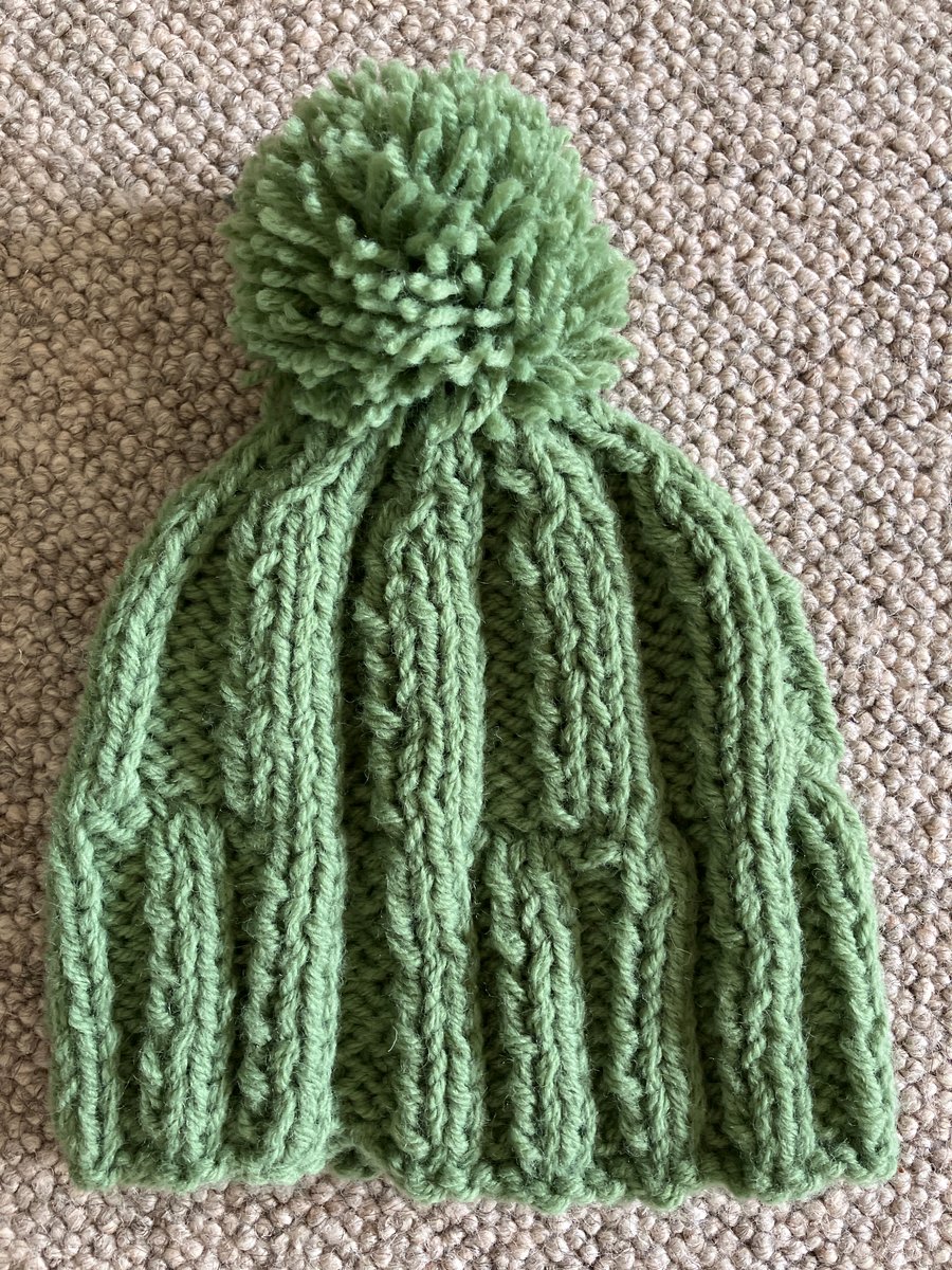 Chunky bobble hat