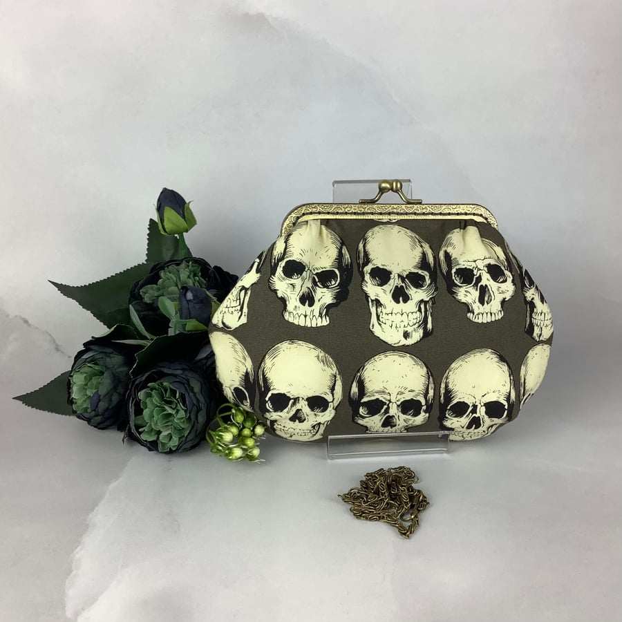 Skulls small clutch bag, Gothic makeup bag, Optional chain, Handmade