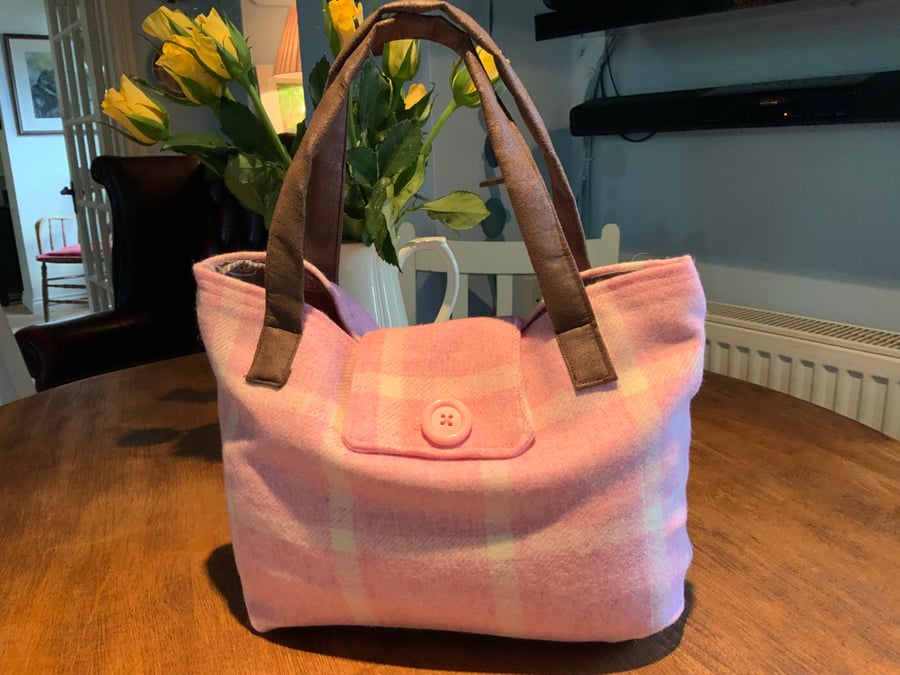 Handbag. Pink Wool Check. Fully lined. Two inner Pockets. 14” by 10”