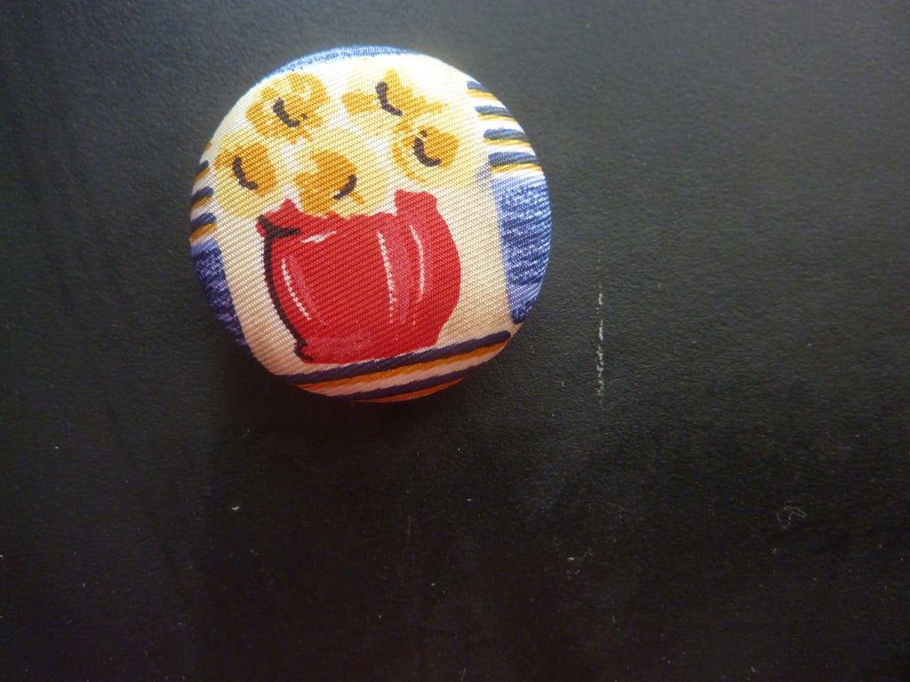 6 Vase Of Sunflower Buttons Silk 30mm 2 Hole Back Upcycled Unique