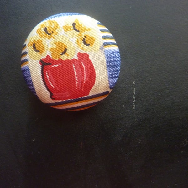 6 Vase Of Sunflower Buttons Silk 30mm 2 Hole Back Upcycled Unique