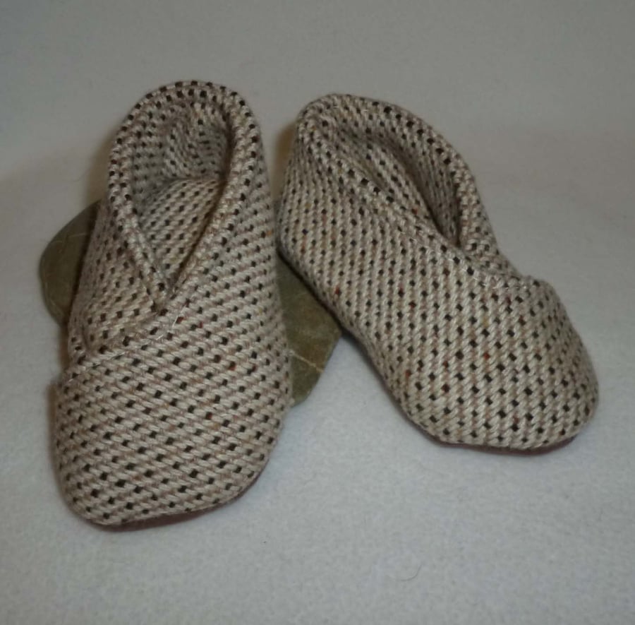 Handmade Tweed fabric shoes - cream & brown mix